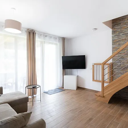 펜션 Arkadia Łukęcin